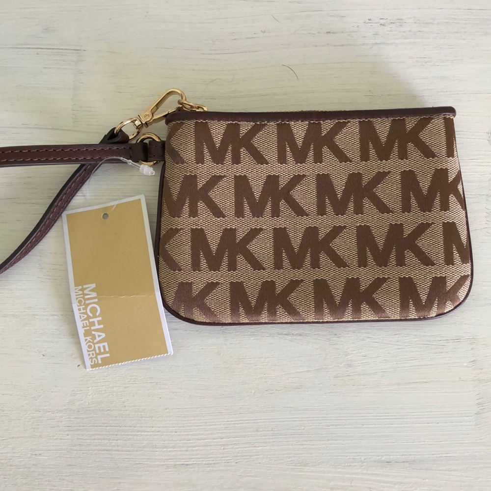 Michael Kors wristlet